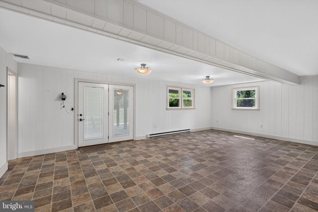 1277 S COLEBROOK RD, Manheim, PA 17545