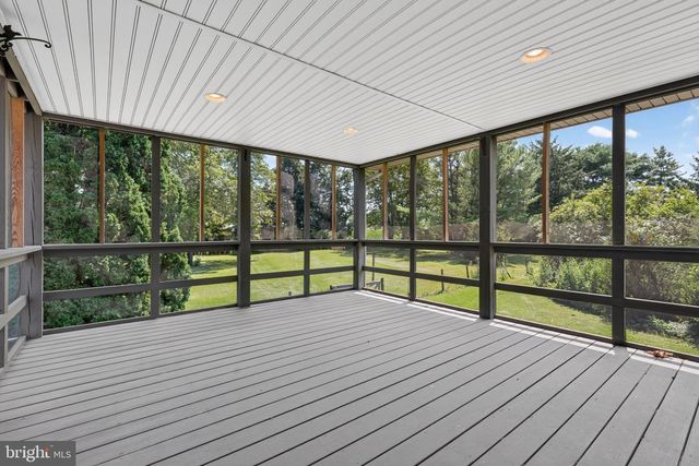 1277 S COLEBROOK RD, Manheim, PA 17545