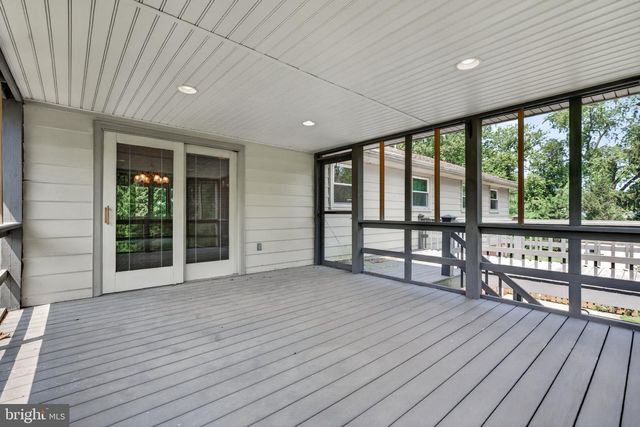 1277 S COLEBROOK RD, Manheim, PA 17545