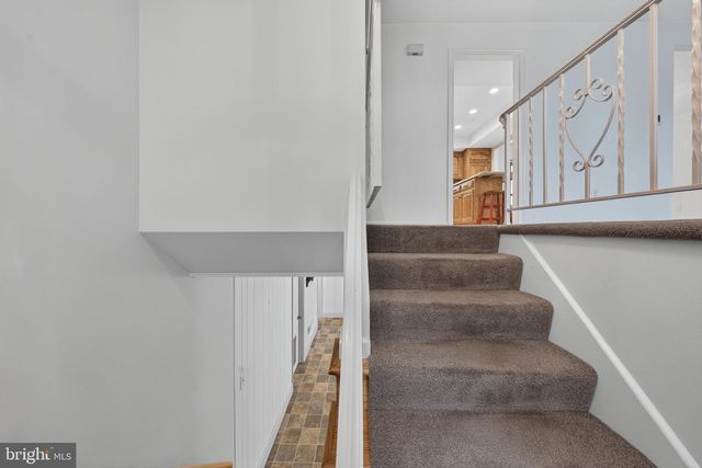 1277 S COLEBROOK RD, Manheim, PA 17545