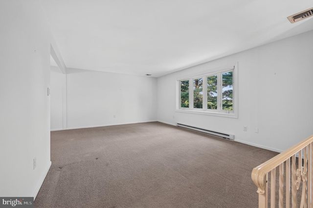 1277 S COLEBROOK RD, Manheim, PA 17545