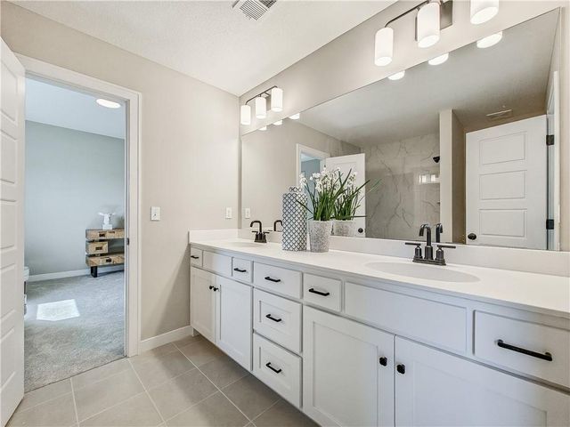 9300 Zarda Drive, Lenexa, KS 66227