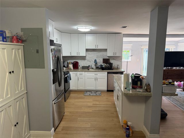 7968 SW 7TH ST, North Lauderdale, FL 33068