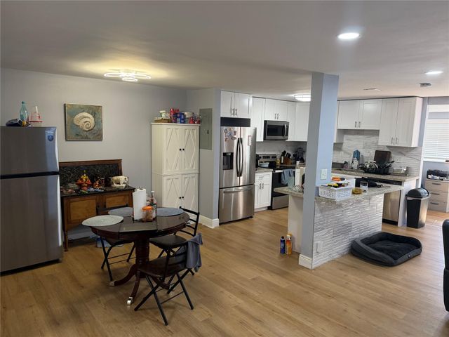 7968 SW 7TH ST, North Lauderdale, FL 33068