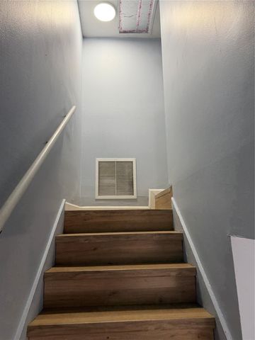 7968 SW 7TH ST, North Lauderdale, FL 33068