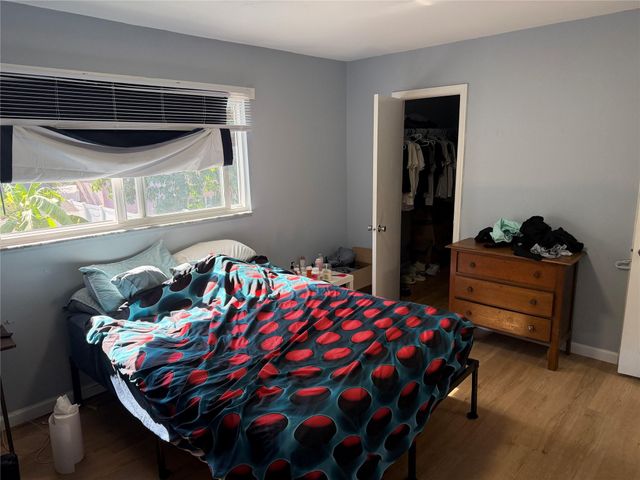 7968 SW 7TH ST, North Lauderdale, FL 33068