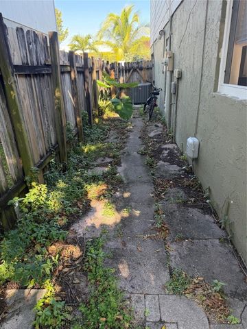 7968 SW 7th Street, North Lauderdale, FL 33068