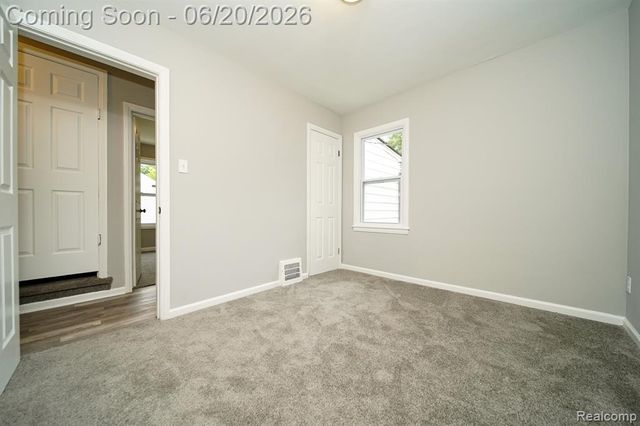 19551 Five Points Street, Redford, MI 48240