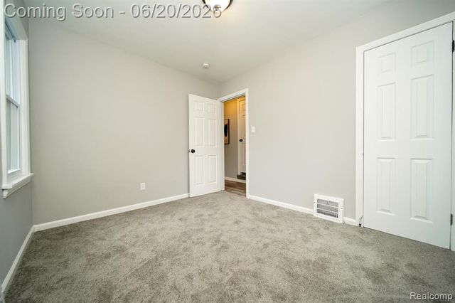 19551 Five Points Street, Redford, MI 48240