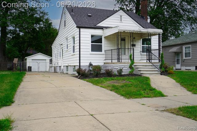 19551 Five Points Street, Redford, MI 48240