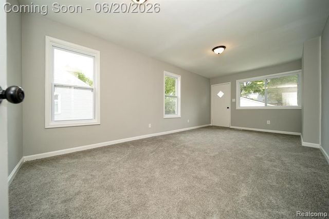 19551 Five Points Street, Redford, MI 48240