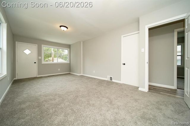 19551 Five Points Street, Redford, MI 48240