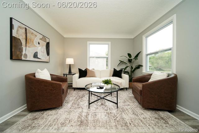 19551 Five Points Street, Redford, MI 48240