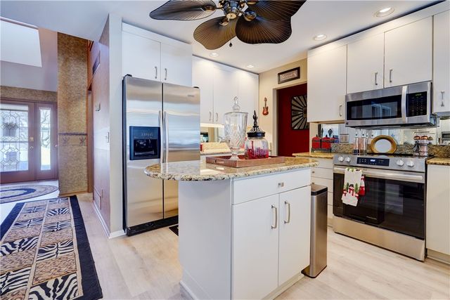 10 Bay Park, Penfield, NY 14580