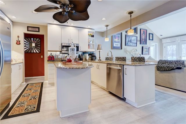 10 Bay Park, Penfield, NY 14580