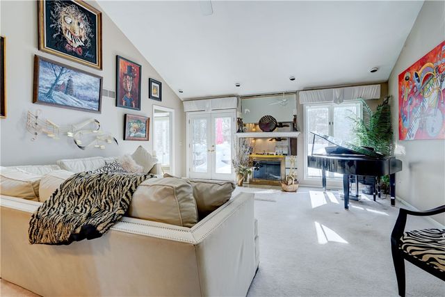 10 Bay Park, Penfield, NY 14580