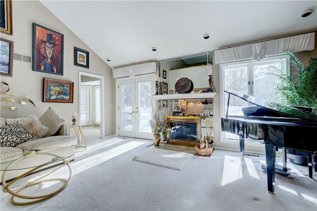 10 Bay Park, Penfield, NY 14580