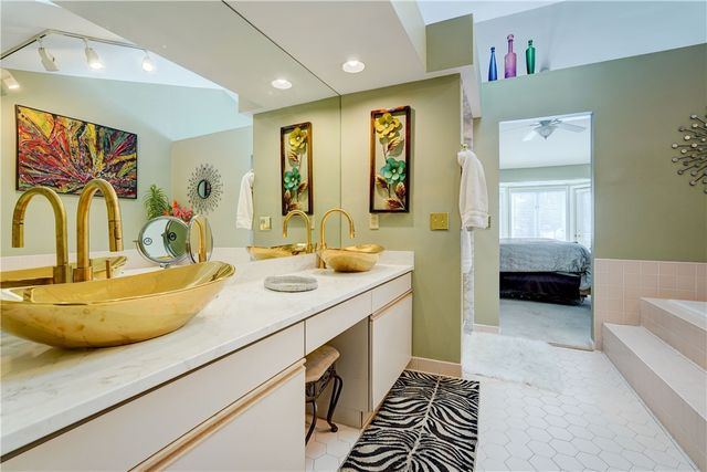 10 Bay Park, Penfield, NY 14580