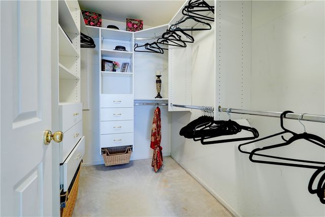 10 Bay Park, Penfield, NY 14580