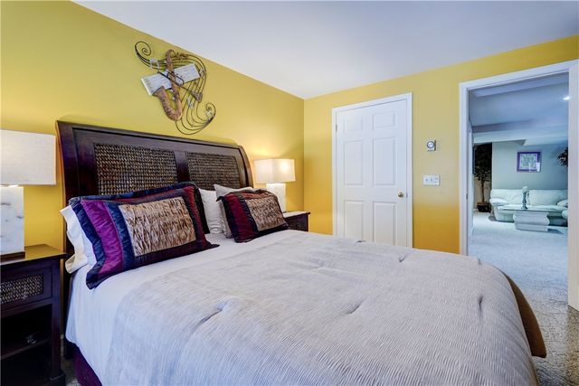 10 Bay Park, Penfield, NY 14580