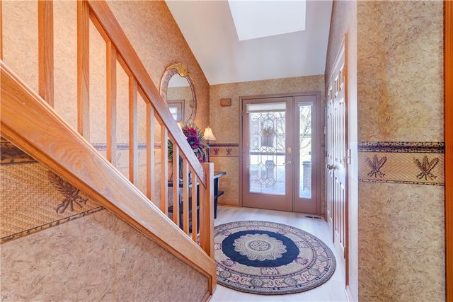 10 Bay Park, Penfield, NY 14580