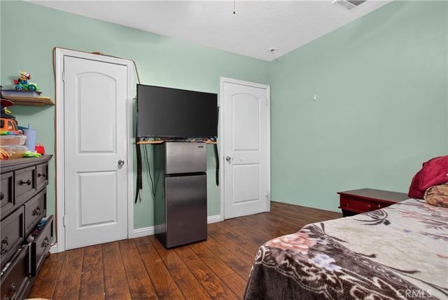 11081 De Garmo, Pacoima, CA 91331