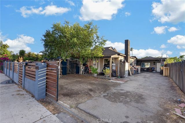 11081 De Garmo, Pacoima, CA 91331