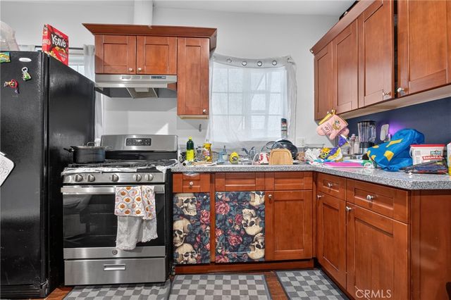 11081 De Garmo, Pacoima, CA 91331