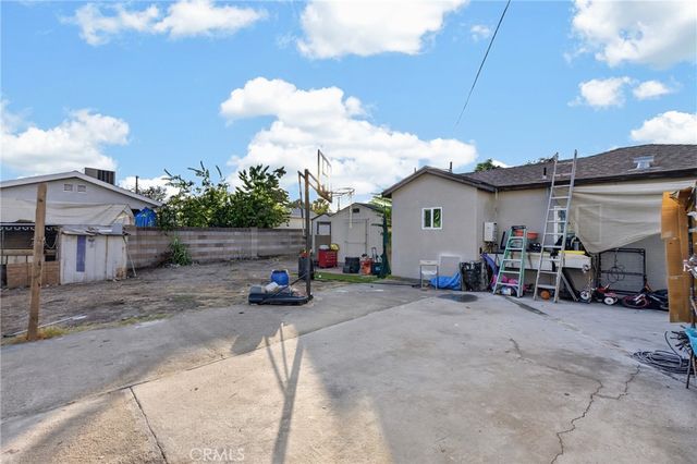 11081 De Garmo, Pacoima, CA 91331