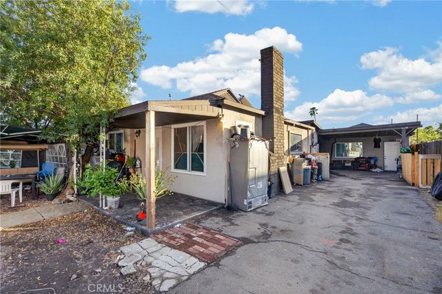 11081 De Garmo, Pacoima, CA 91331