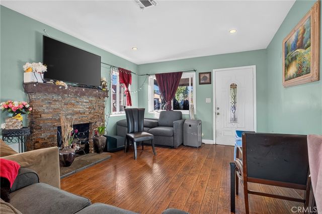 11081 De Garmo, Pacoima, CA 91331