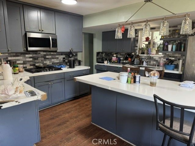 11081 De Garmo, Pacoima, CA 91331