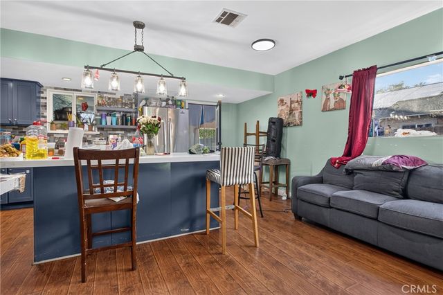 11081 De Garmo, Pacoima, CA 91331