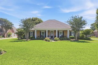 4013 BARBE WOODS Drive, Lake Charles, LA 70605