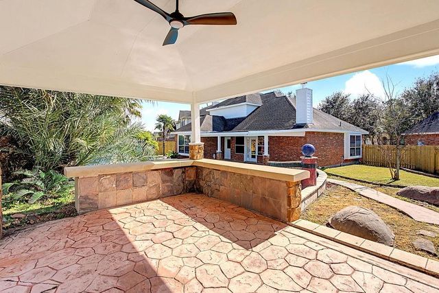 14217 Spring Knoll Lane, Rosharon, TX 77583