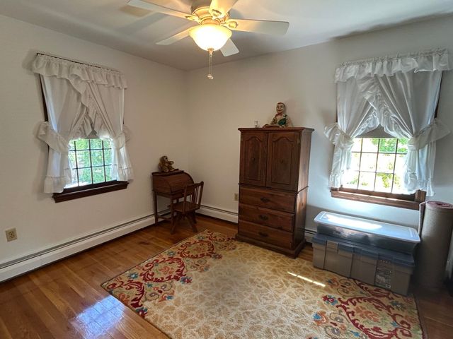 9 Oak Ridge Road, Kensington, NH 03833