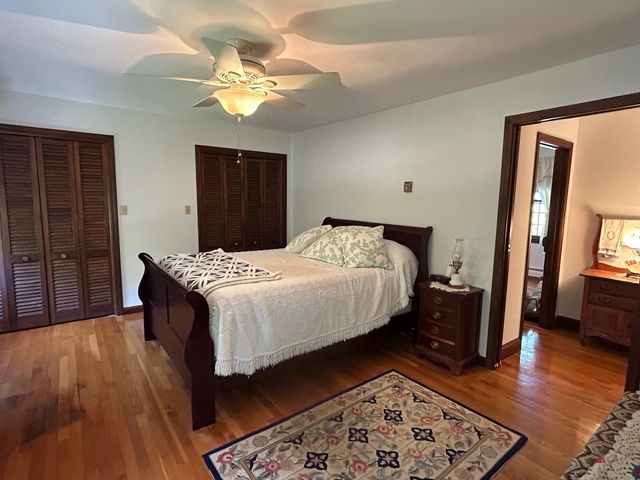 9 Oak Ridge Road, Kensington, NH 03833