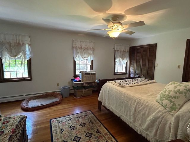 9 Oak Ridge Road, Kensington, NH 03833