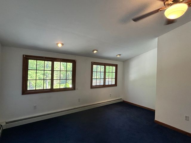 9 Oak Ridge Road, Kensington, NH 03833