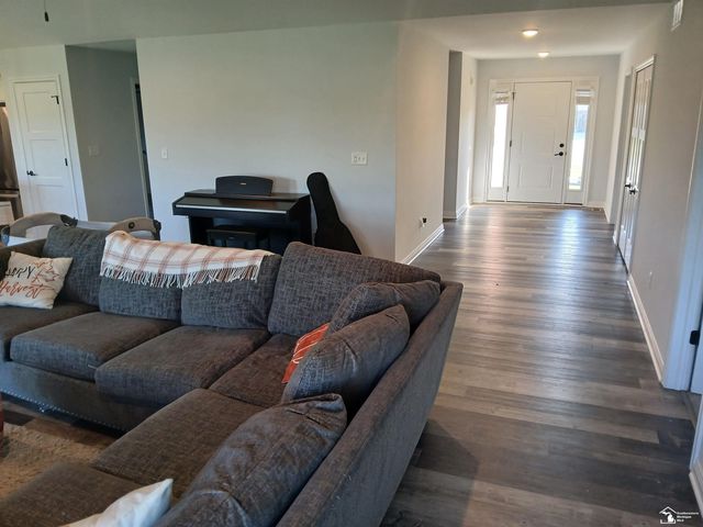 4924 Skylark Drive, Monroe, MI 48161