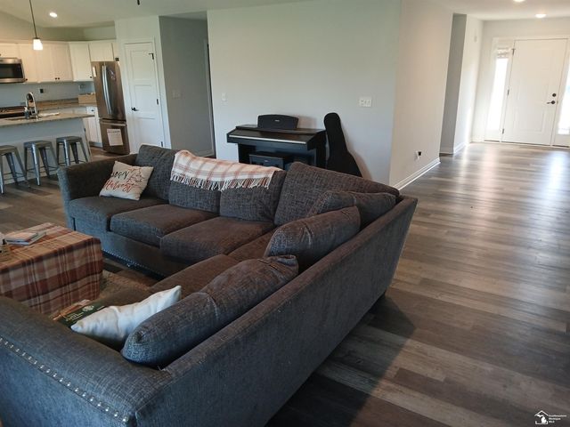 4924 Skylark Drive, Monroe, MI 48161