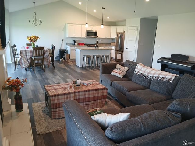 4924 Skylark Drive, Monroe, MI 48161