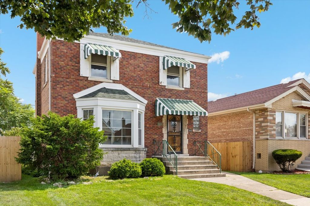 8423 S Wolcott Avenue, Chicago, IL 60620 — exterior