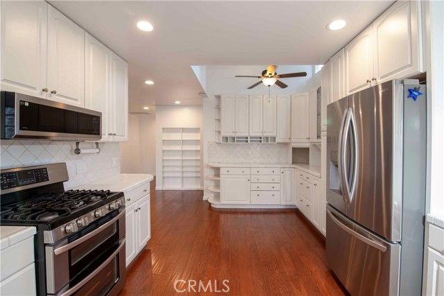 10211 Casaba, Chatsworth (los Angeles), CA 91311