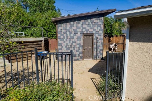 10211 Casaba, Chatsworth (los Angeles), CA 91311