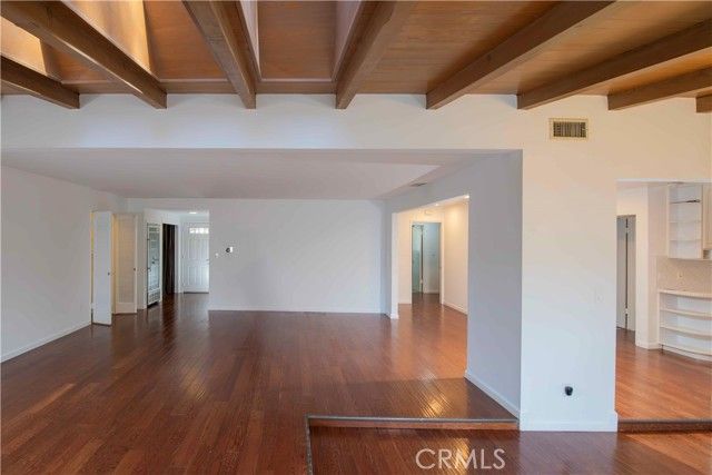 10211 Casaba, Chatsworth (los Angeles), CA 91311