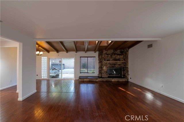 10211 Casaba, Chatsworth (los Angeles), CA 91311