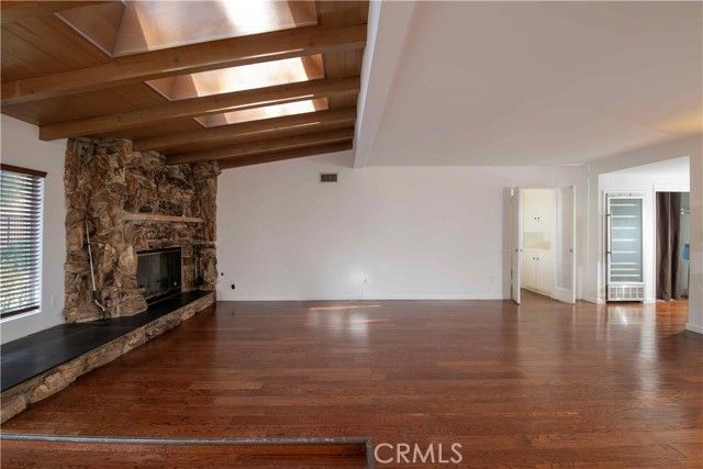 10211 Casaba, Chatsworth (los Angeles), CA 91311