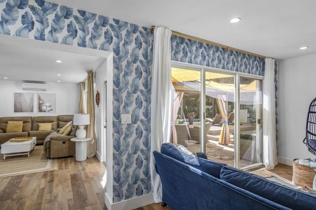 4010 NE 18th Avenue, Oakland Park, FL 33334