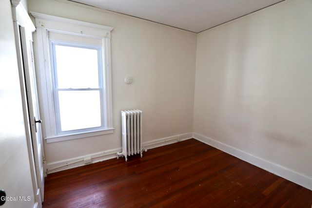 77 S Pine Avenue, Albany, NY 12208